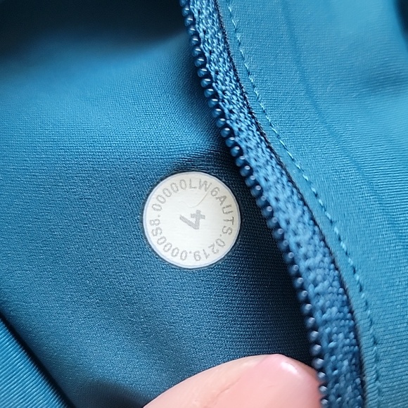 Lululemon women's align crop with side pockets - Picture 6 of 8